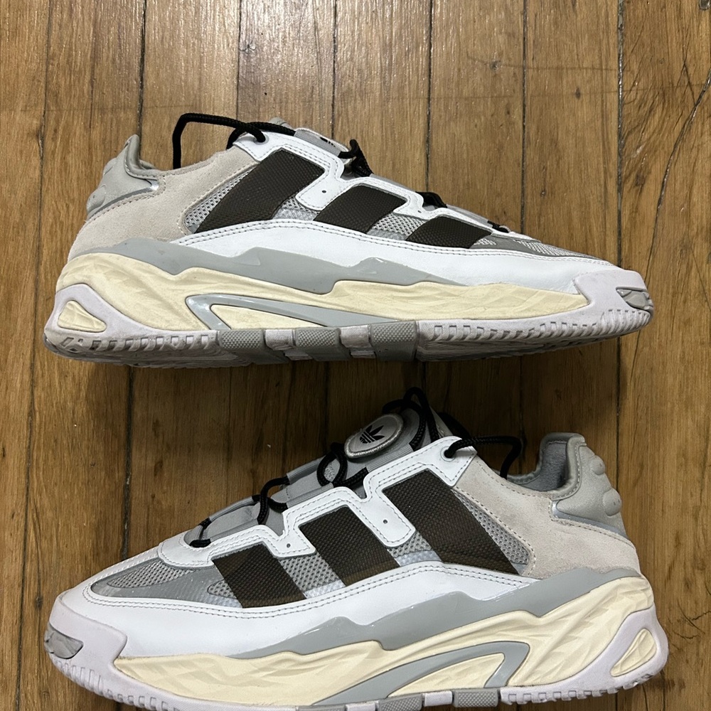 Adidas niteball